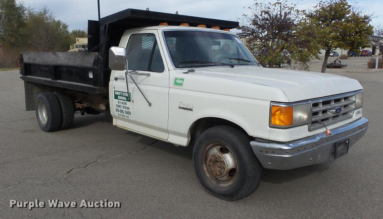 image for item K8101 1987 Ford F350 XL dump bed pickup truck
