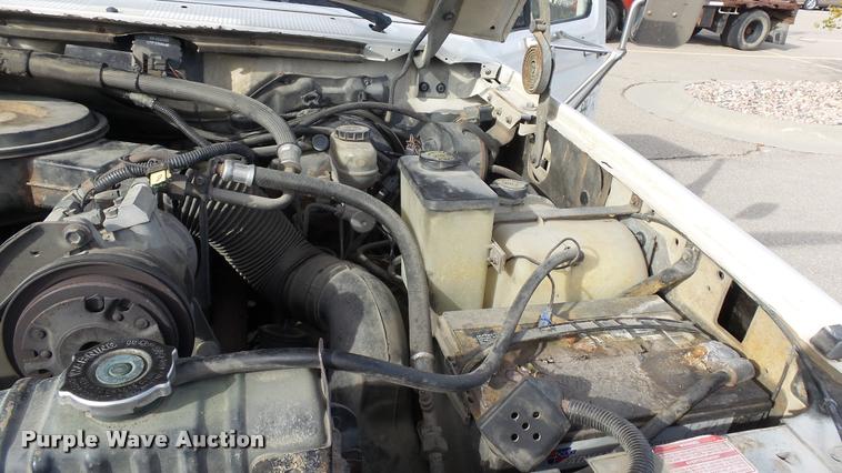 image for item K8101 1987 Ford F350 XL dump bed pickup truck