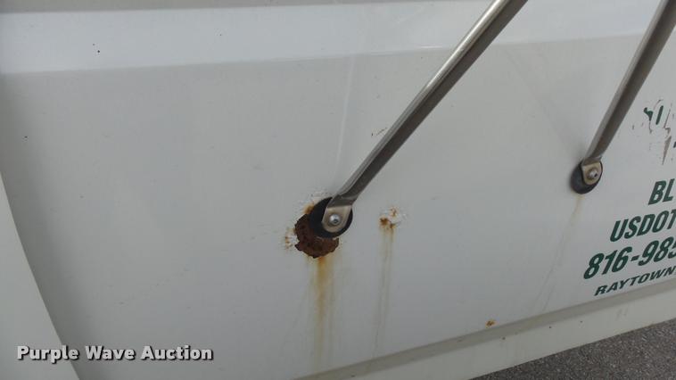 image for item K8101 1987 Ford F350 XL dump bed pickup truck