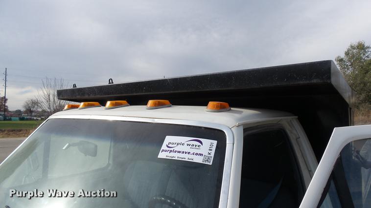 image for item K8101 1987 Ford F350 XL dump bed pickup truck