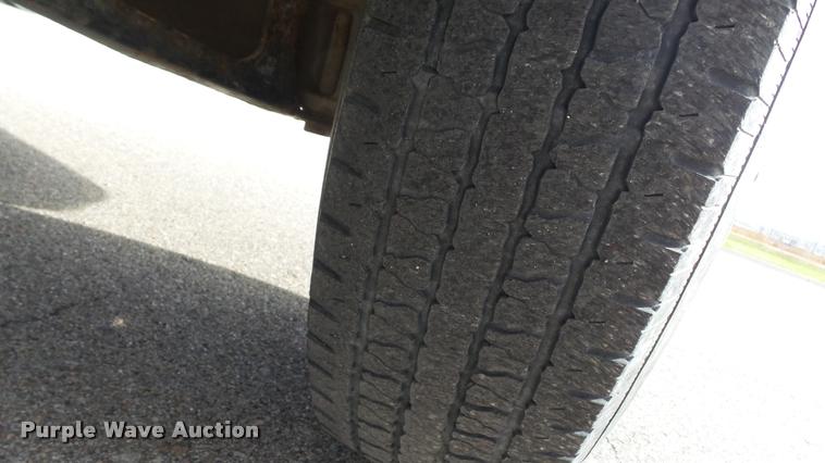 image for item K8101 1987 Ford F350 XL dump bed pickup truck