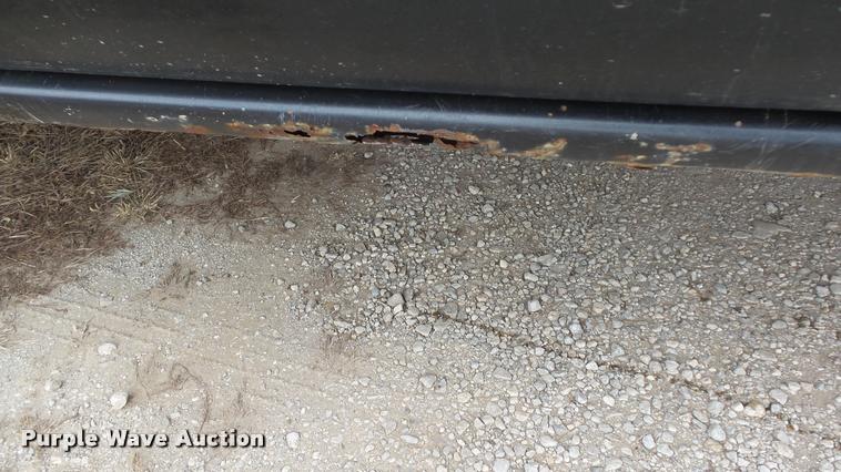 image for item K8104 2004 Chevrolet Silverado 2500 Ext. Cab pickup truck