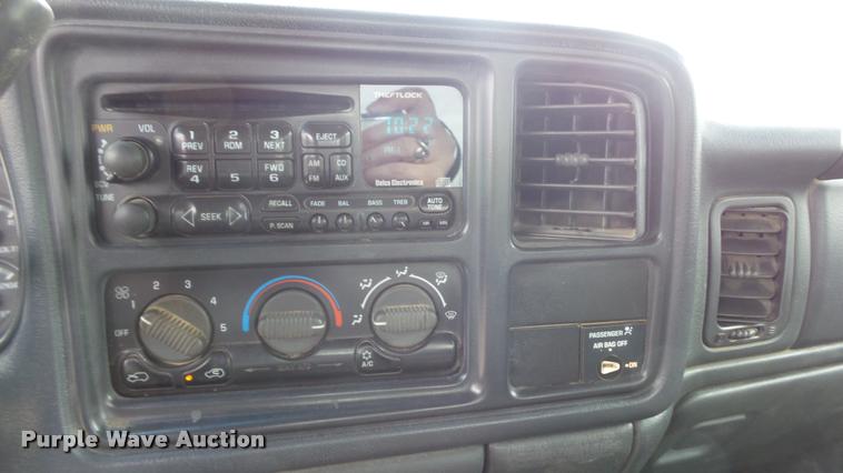 image for item K8106 2001 Chevrolet Silverado 1500 LS Ext. Cab pickup truck