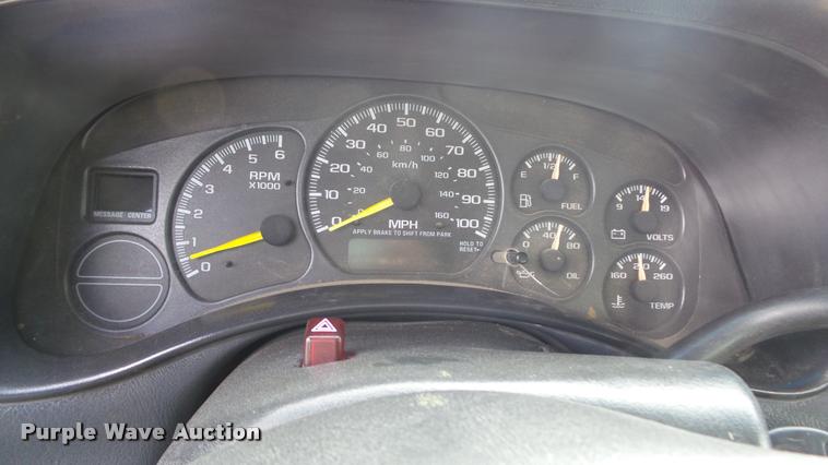 image for item K8106 2001 Chevrolet Silverado 1500 LS Ext. Cab pickup truck