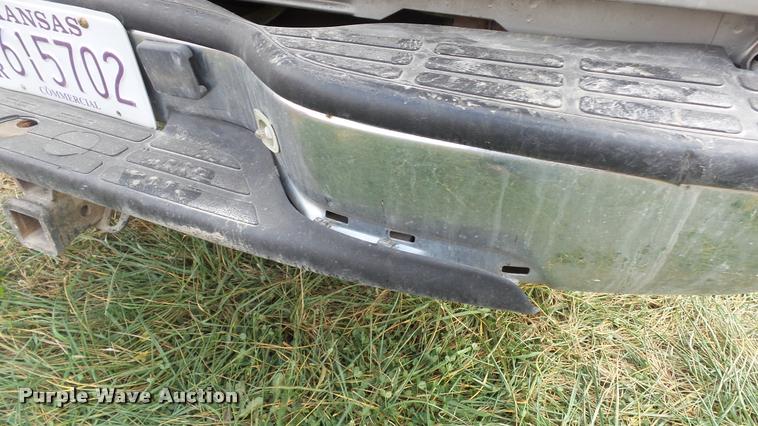 image for item K8106 2001 Chevrolet Silverado 1500 LS Ext. Cab pickup truck