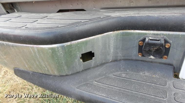 image for item K8106 2001 Chevrolet Silverado 1500 LS Ext. Cab pickup truck