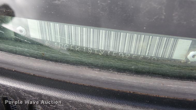 image for item K8106 2001 Chevrolet Silverado 1500 LS Ext. Cab pickup truck