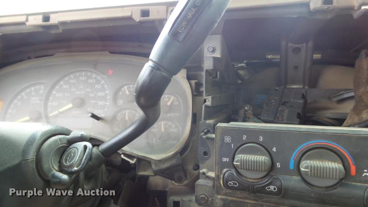 image for item K8107 2000 Chevrolet Silverado 2500 LS Ext. Cab pickup truck