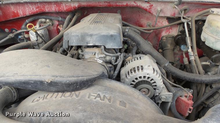 image for item K8107 2000 Chevrolet Silverado 2500 LS Ext. Cab pickup truck