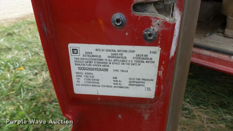 image for item K8107 2000 Chevrolet Silverado 2500 LS Ext. Cab pickup truck