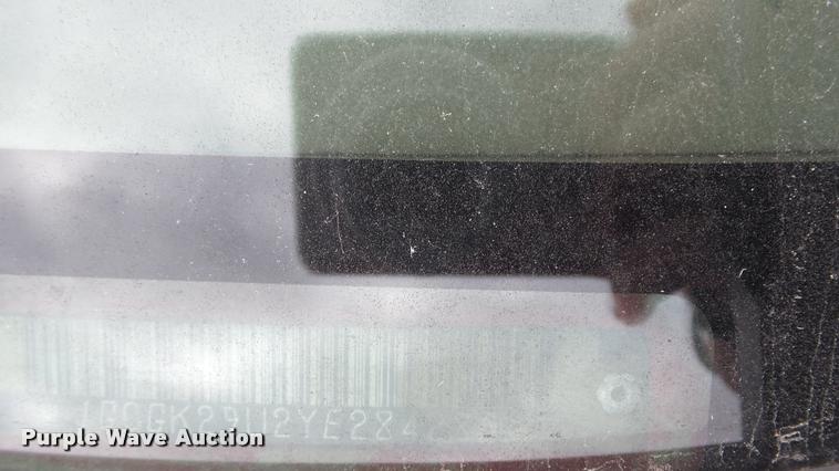 image for item K8107 2000 Chevrolet Silverado 2500 LS Ext. Cab pickup truck