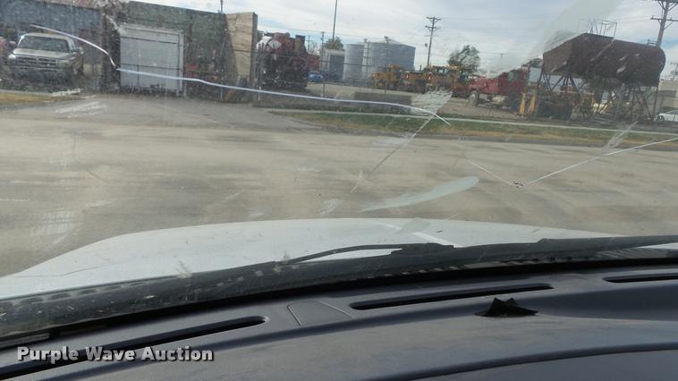 image for item K8121 1999 Ford F250 Super Duty XL pickup truck