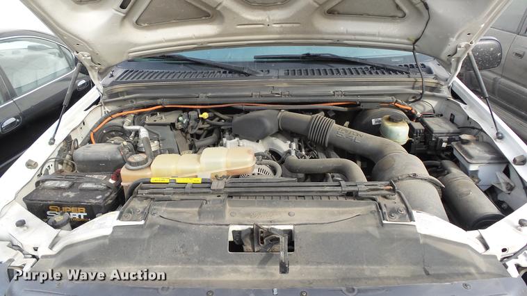 image for item K8121 1999 Ford F250 Super Duty XL pickup truck