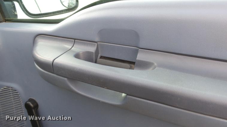 image for item K8121 1999 Ford F250 Super Duty XL pickup truck