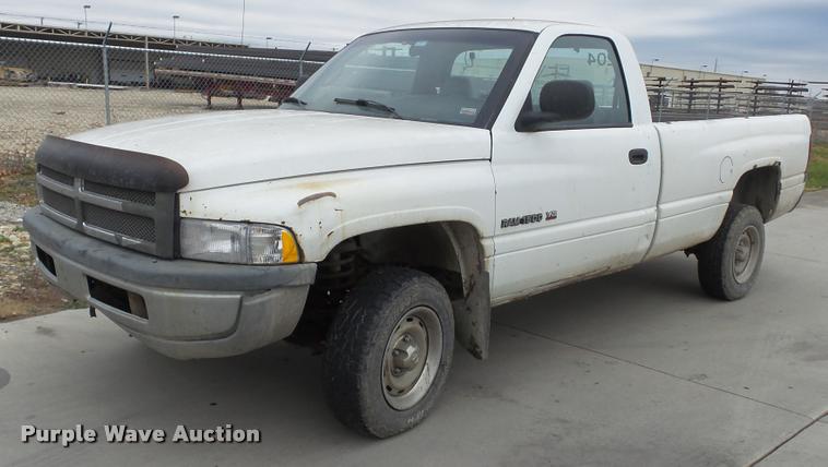 image for item K8124 1999 Dodge Ram 1500 pickup truck