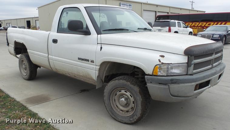 image for item K8124 1999 Dodge Ram 1500 pickup truck