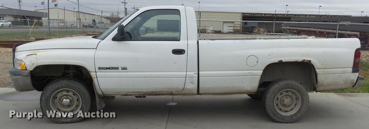 image for item K8124 1999 Dodge Ram 1500 pickup truck