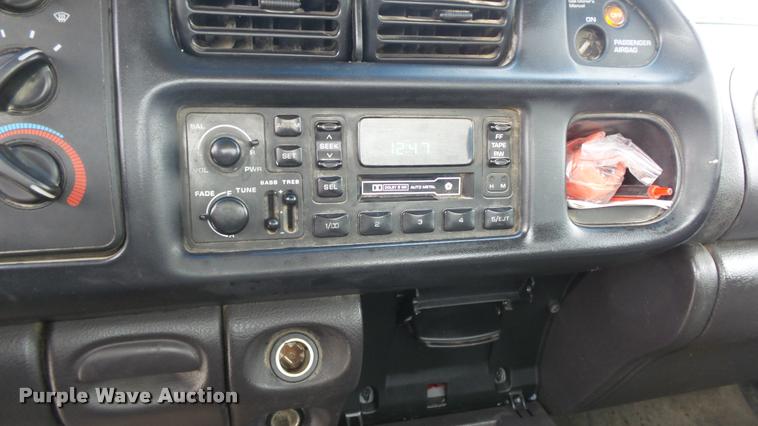 image for item K8124 1999 Dodge Ram 1500 pickup truck