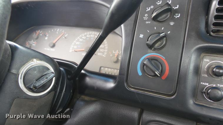 image for item K8124 1999 Dodge Ram 1500 pickup truck