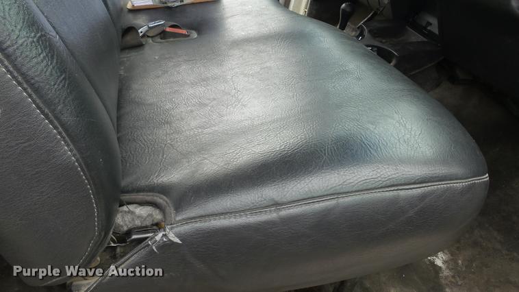 image for item K8124 1999 Dodge Ram 1500 pickup truck