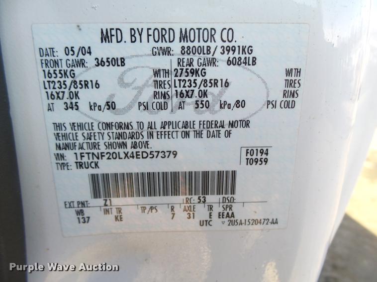 image for item L4148 2004 Ford F250 Super Duty XL pickup truck