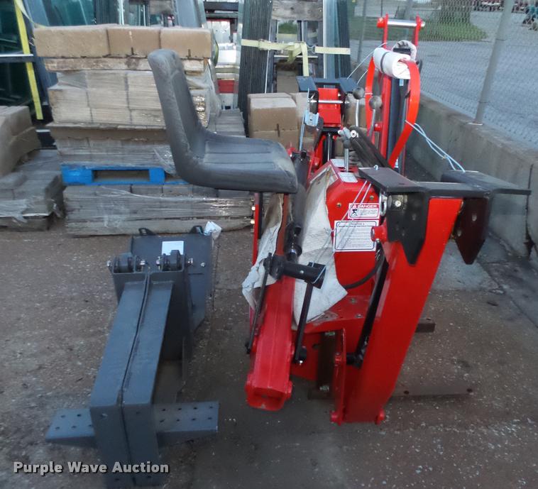 image for item L4158 2014 Massey-Ferguson CB10 backhoe attachment