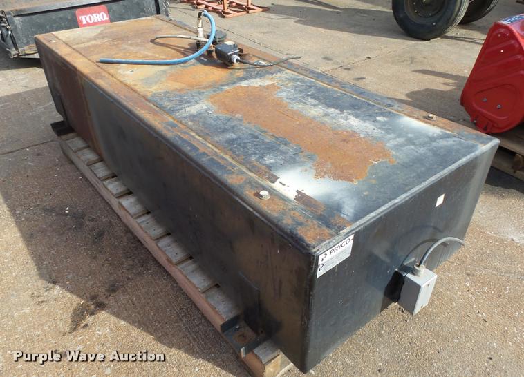 image for item L4160 1994 Pryco PYSB100 fuel tank