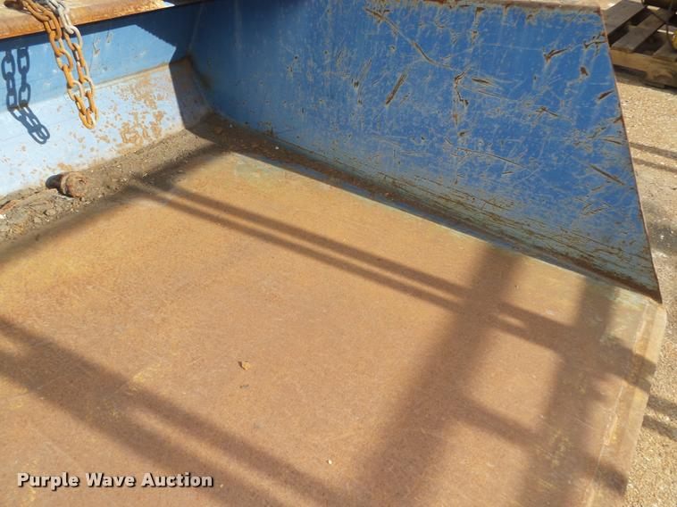 image for item L4162 2010 Vestl FL-4000 fork mounted bucket