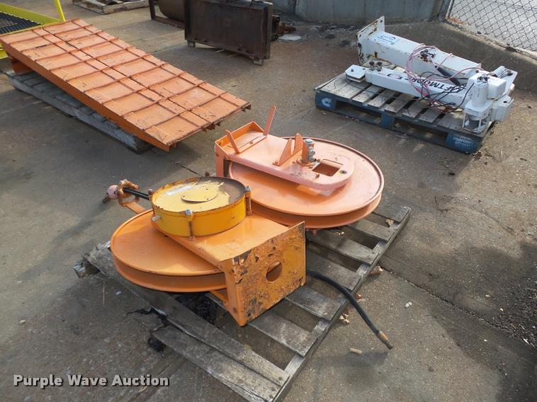 image for item L4164 Truck accessories