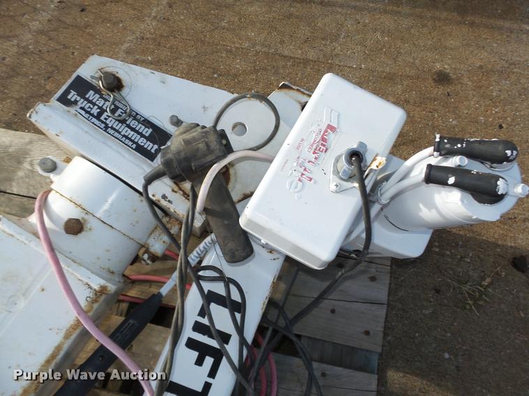 image for item L4164 Truck accessories