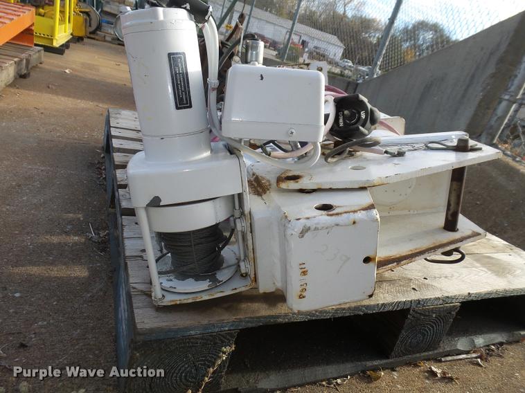 image for item L4164 Truck accessories