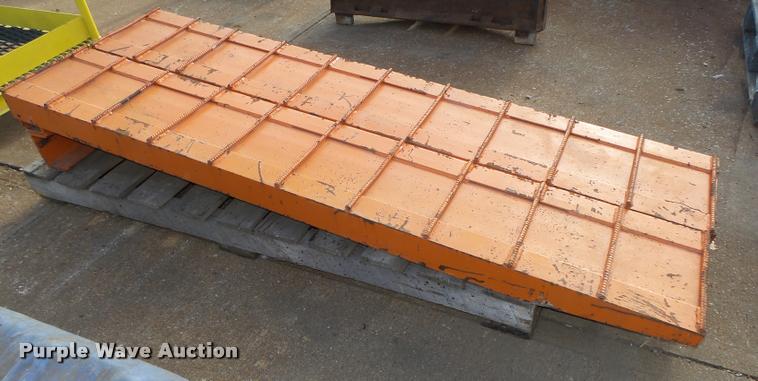 image for item L4164 Truck accessories