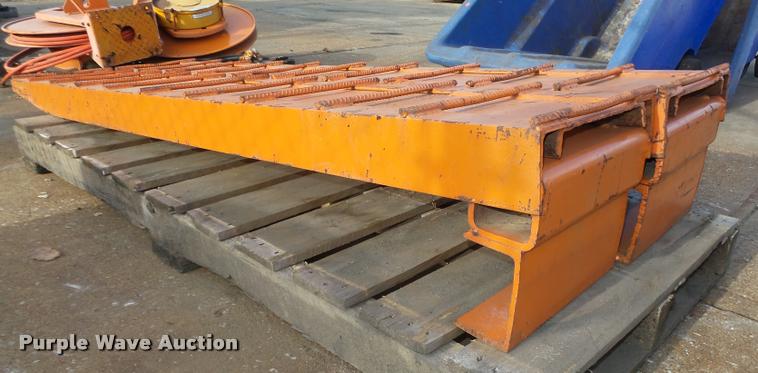 image for item L4164 Truck accessories