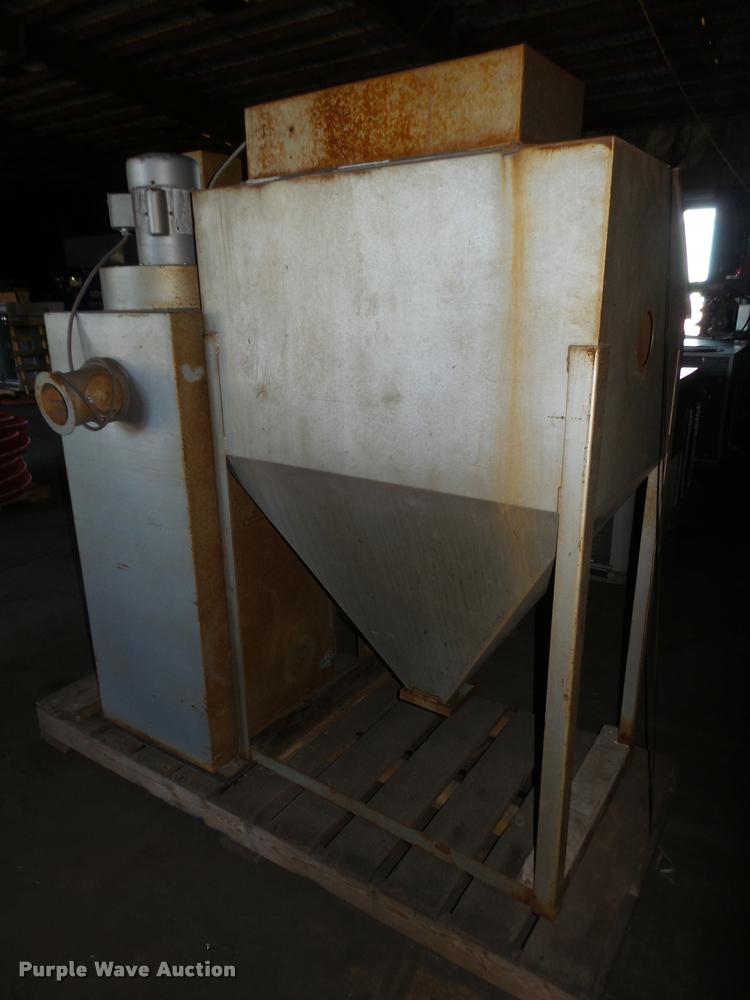 image for item L4169 Trinco 400PT dry blast sand blaster