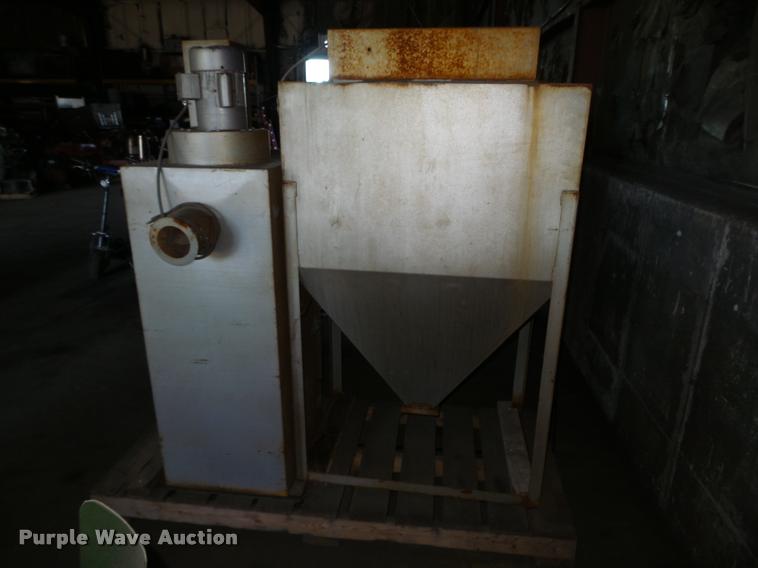 image for item L4169 Trinco 400PT dry blast sand blaster