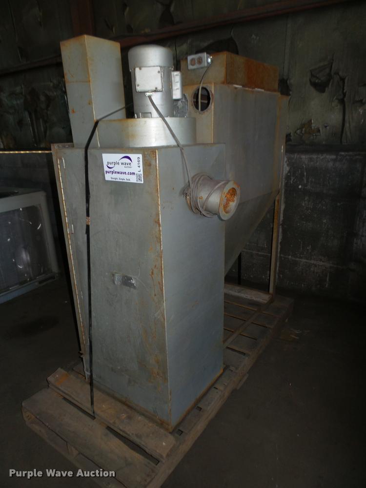 image for item L4169 Trinco 400PT dry blast sand blaster