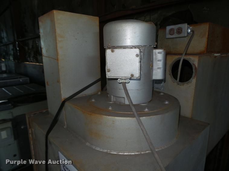 image for item L4169 Trinco 400PT dry blast sand blaster