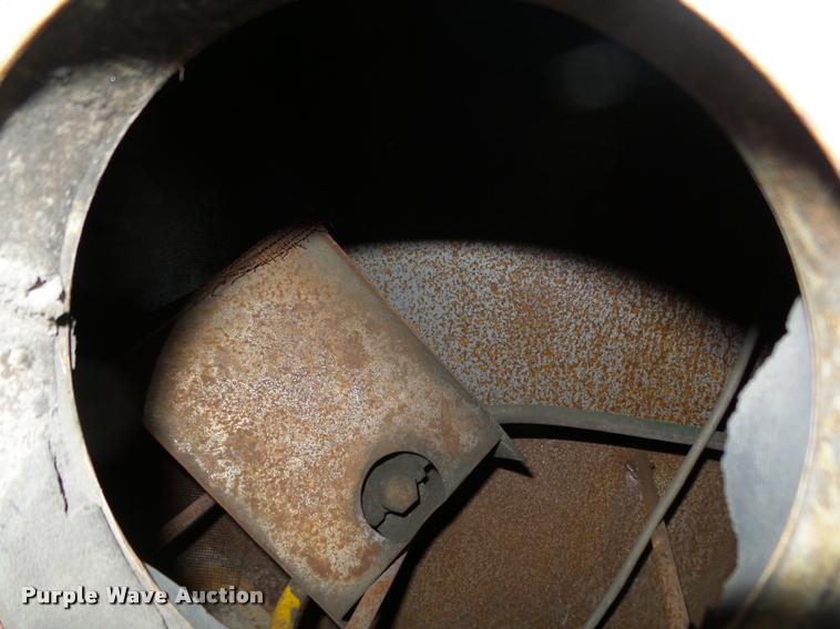 image for item L4169 Trinco 400PT dry blast sand blaster