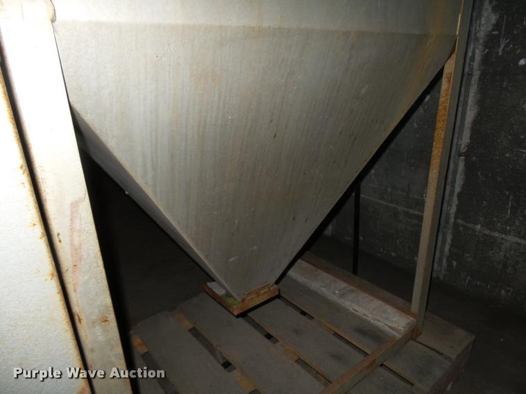 image for item L4169 Trinco 400PT dry blast sand blaster