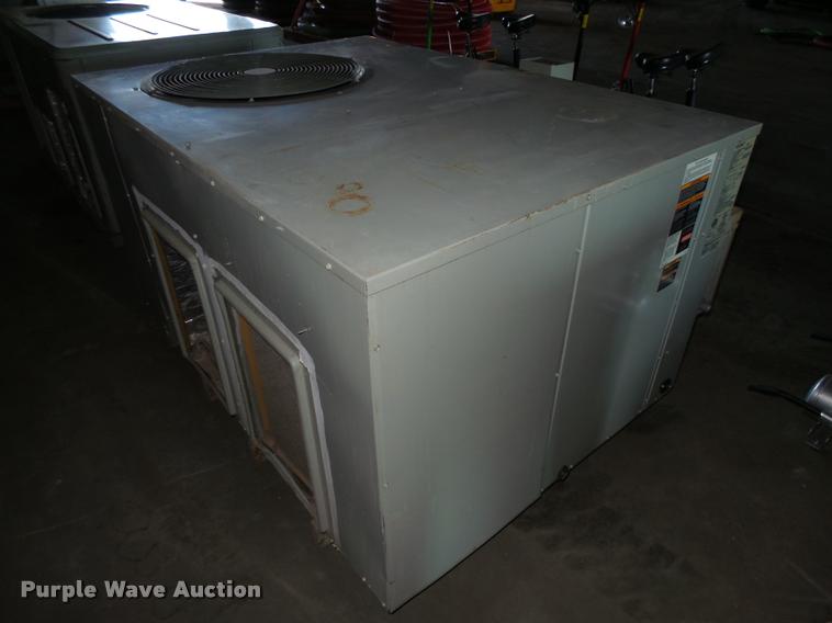 image for item L4171 2001 American Standard AC and heat unit