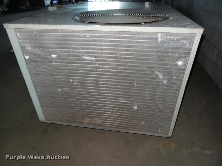image for item L4171 2001 American Standard AC and heat unit