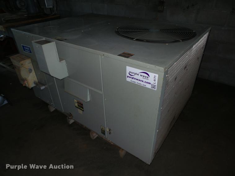 image for item L4171 2001 American Standard AC and heat unit
