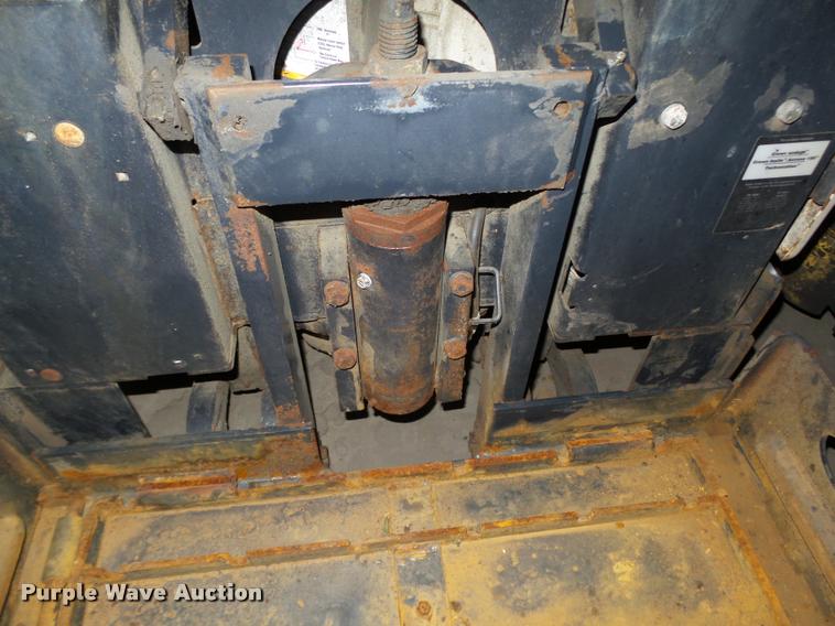 image for item L4172 Crown PE 4500 series pallet jack