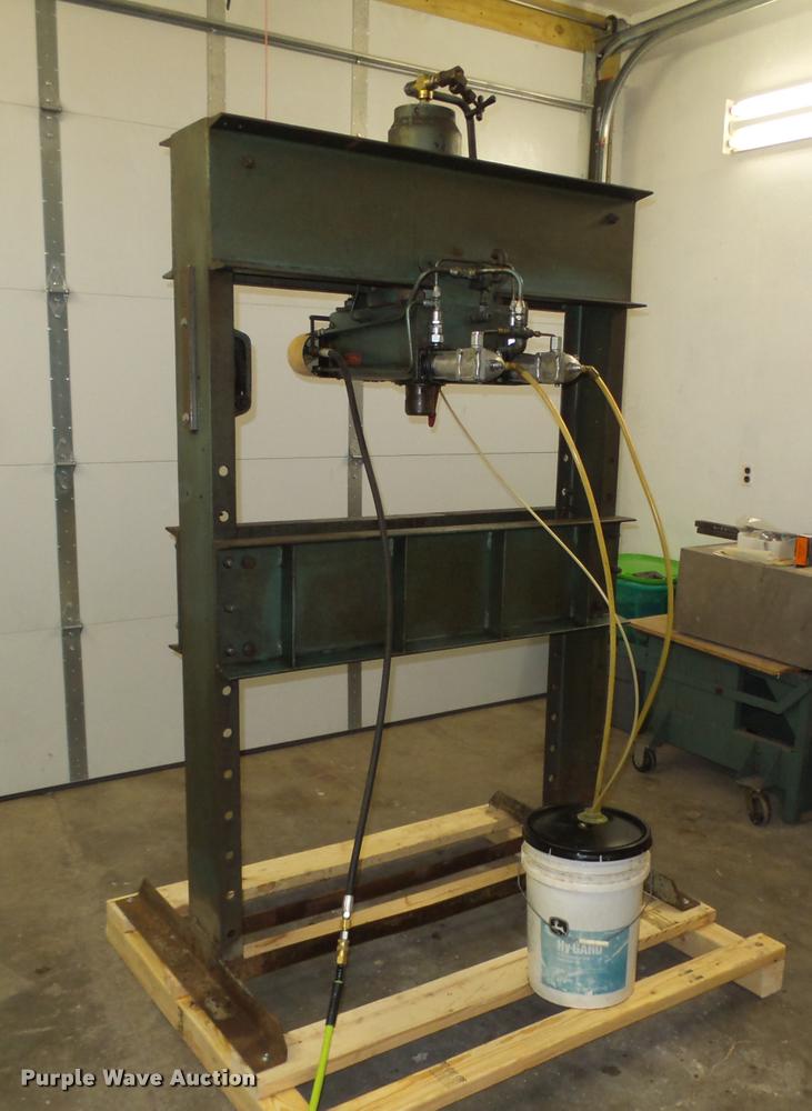 image for item L4180 Dake 6-475 press