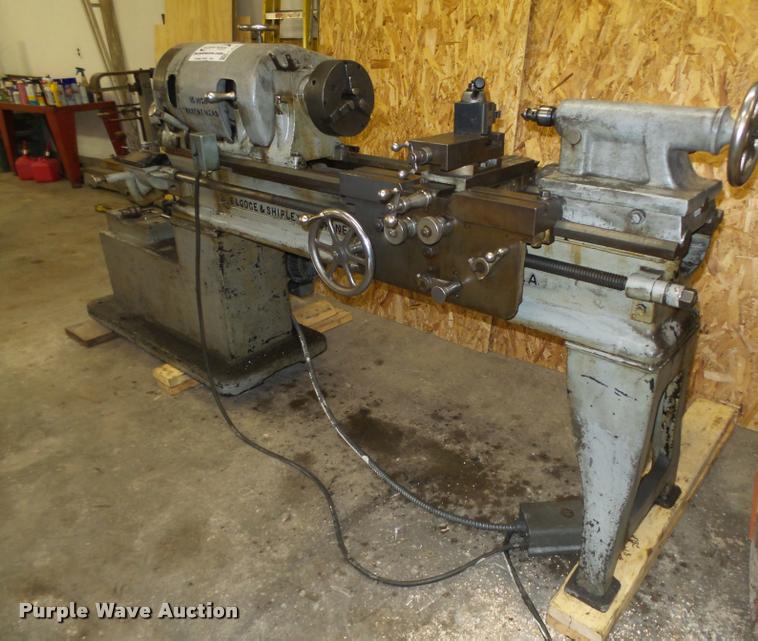 image for item L4181 Lodge & Shipley metal lathe