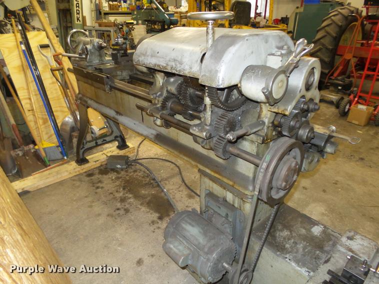 image for item L4181 Lodge & Shipley metal lathe