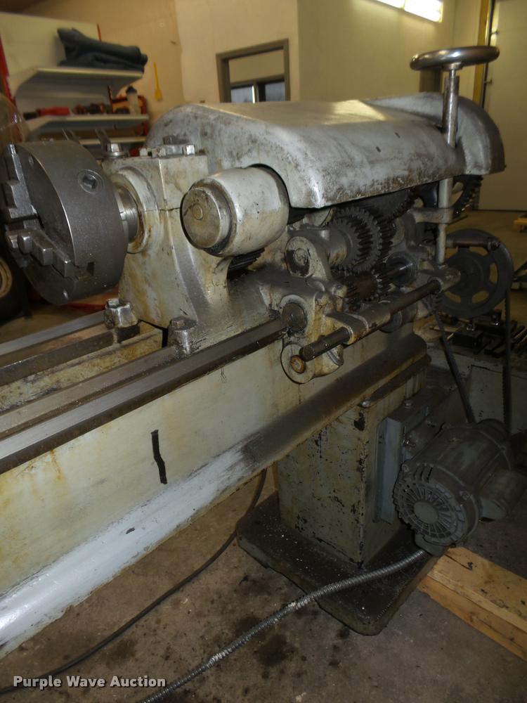 image for item L4181 Lodge & Shipley metal lathe