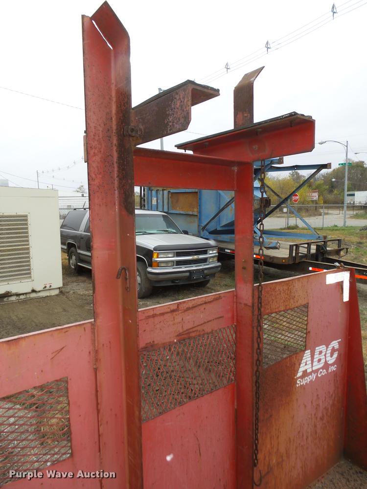 image for item L4182 Flatbed