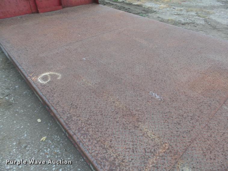 image for item L4182 Flatbed