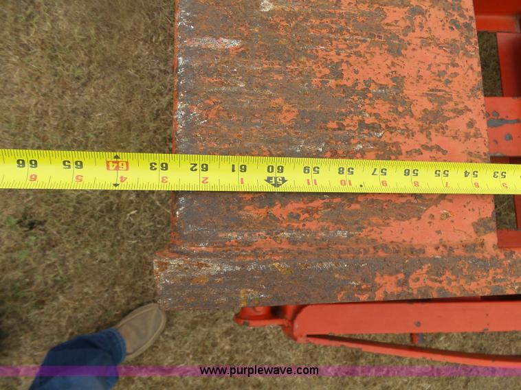 image for item L4776 2013 Lamar equipment trailer